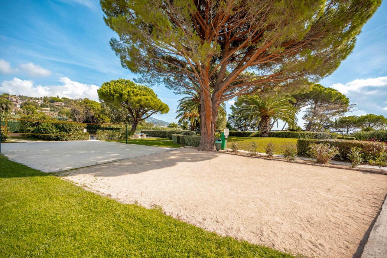 Residence Pierre & Vacances L'Anse De Pramousquier Le Lavandou Exterior foto