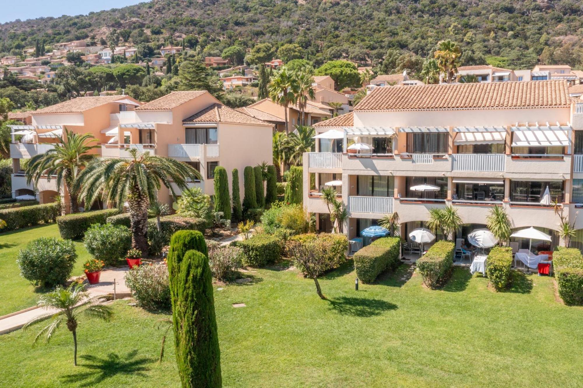 Residence Pierre & Vacances L'Anse De Pramousquier Le Lavandou Exterior foto