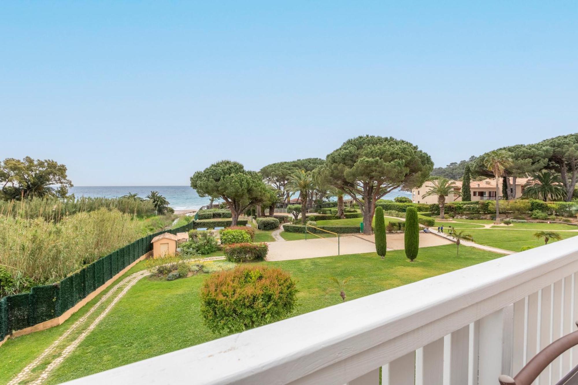 Residence Pierre & Vacances L'Anse De Pramousquier Le Lavandou Exterior foto